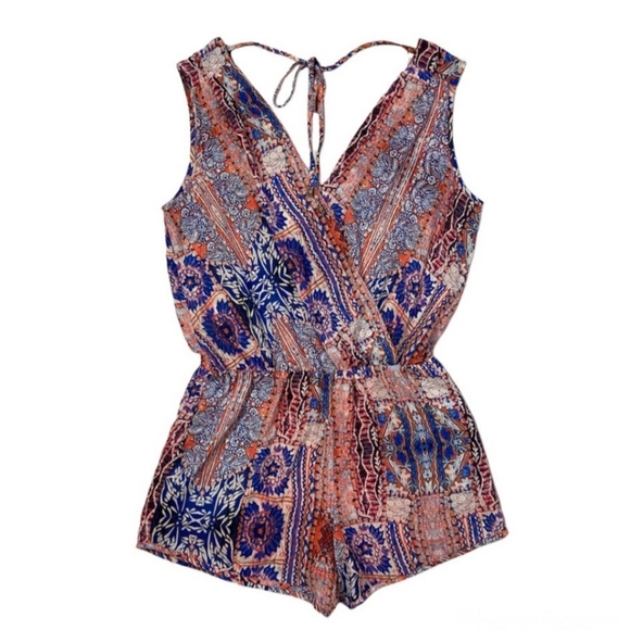 REVOLE HEARTLOOM Lilah floral Romper Size sm - Picture 8 of 10